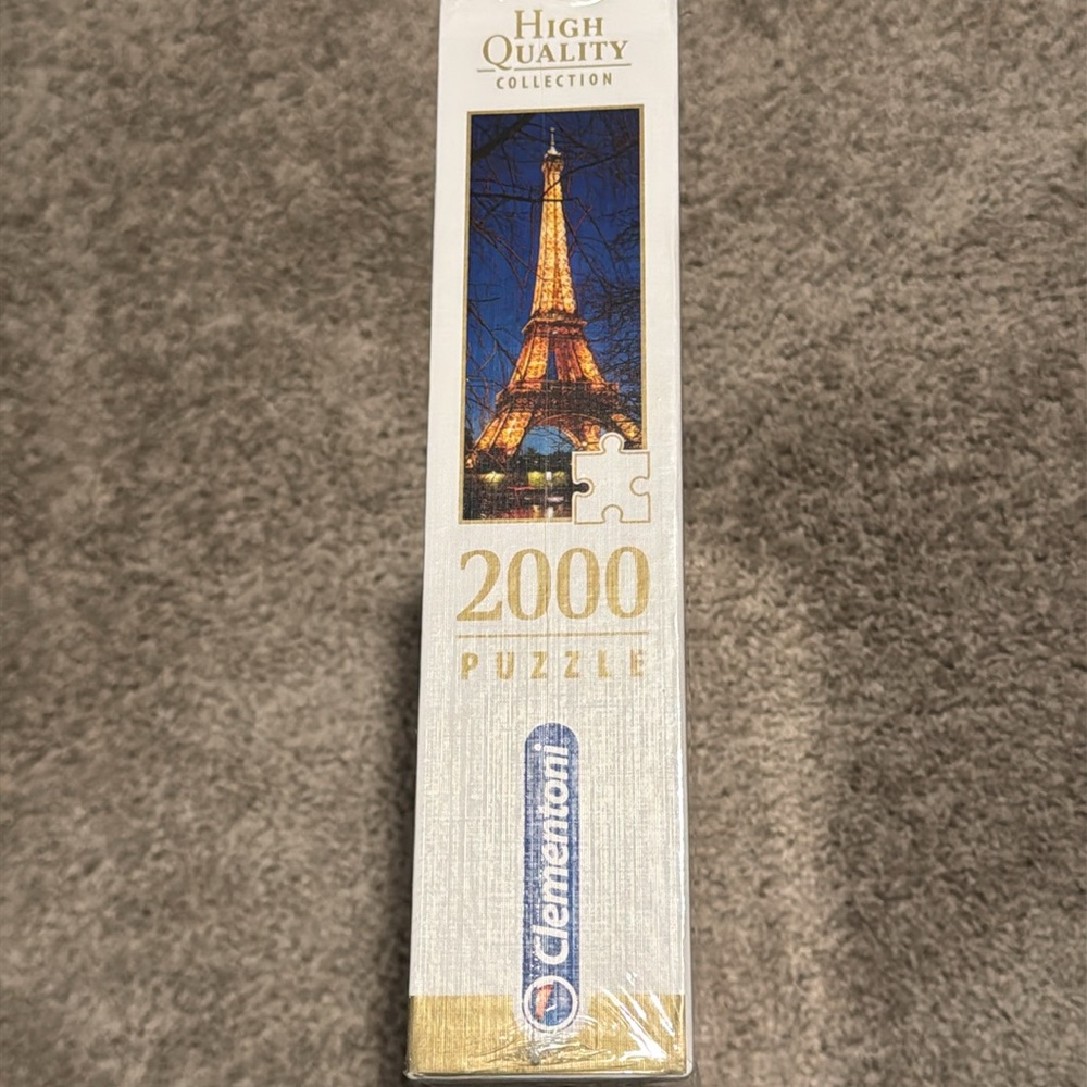 Eiffel Tower Puzzle - Picture 3 of 3